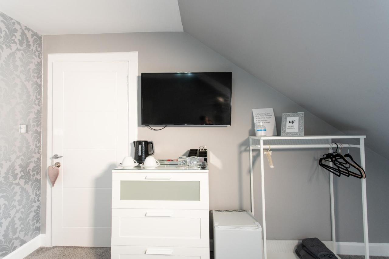 4 Private Bedroom House With 3 Parking Spaces Free Perth Eksteriør bilde